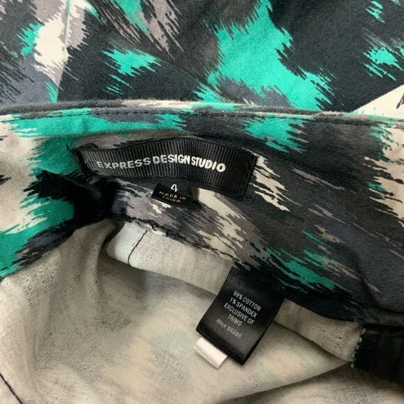 Express Design Studios skirt - Picture 3 of 3